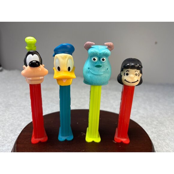 Vintage 1990s Pez Dispensers Featuring Goofy Donald Duck Sulley & Lucy - Picture 1 of 7